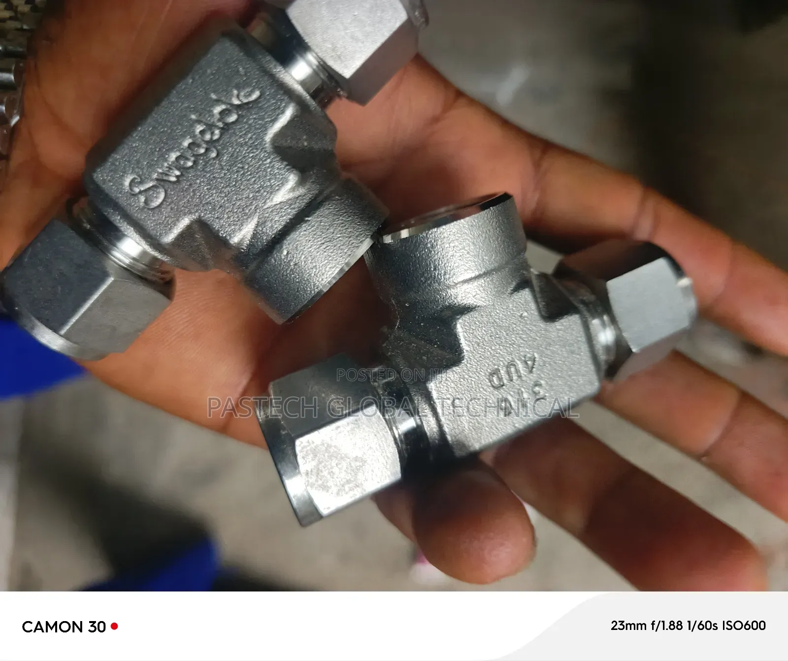 1⁄2" Od X 1⁄2" FNPT X1⁄2" Od Tee Connector