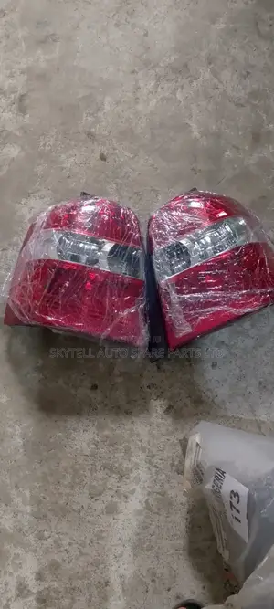 Set Of Back Light For Toyota Highlander 2005