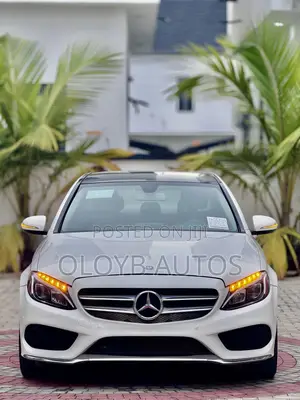 Mercedes-Benz C300 Base AWD 4Matic Sedan (2.0L 4cyl 7A) 2015 White