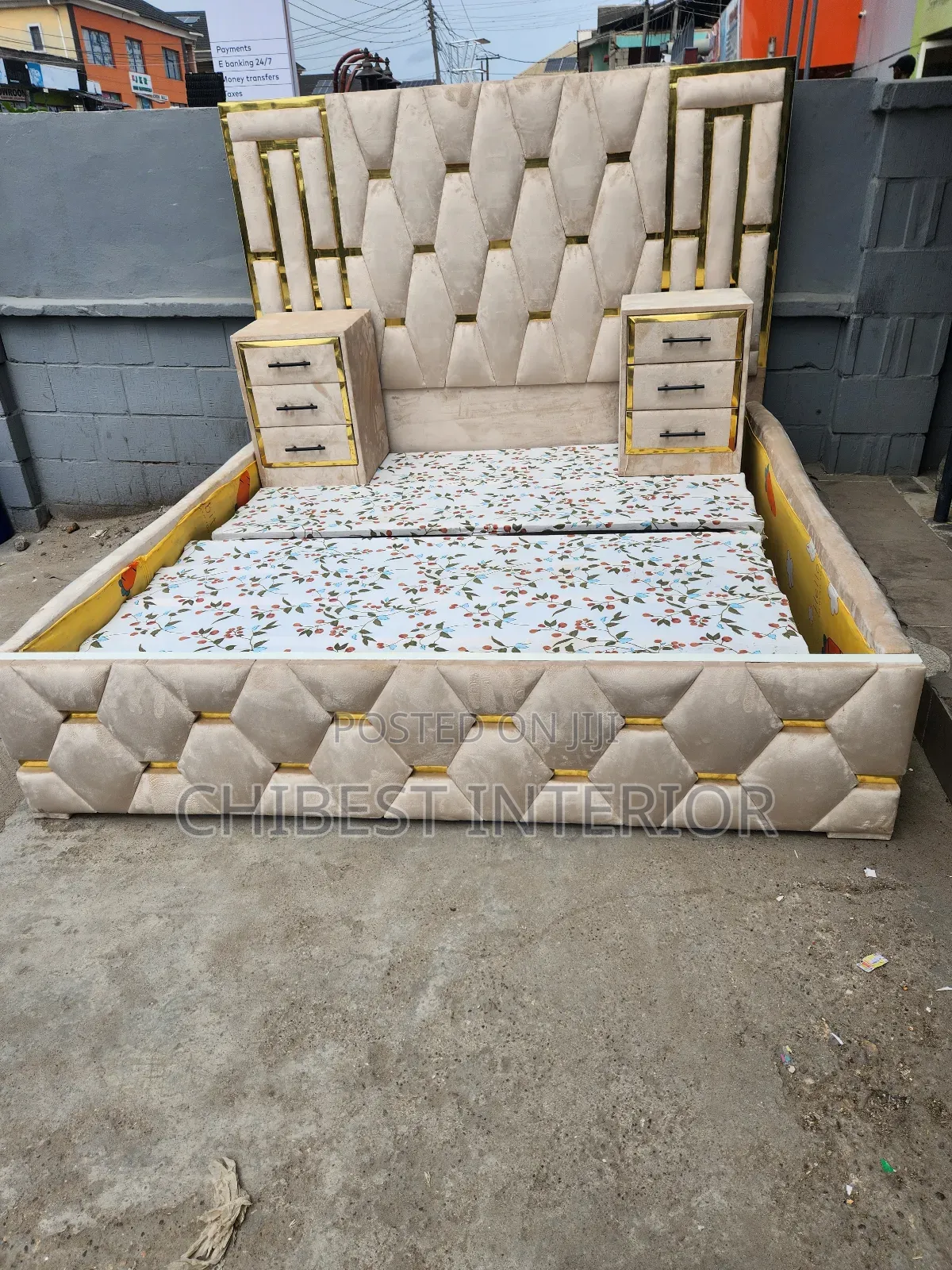 5ft Tall Luxury 6by6 Bed Stand.
