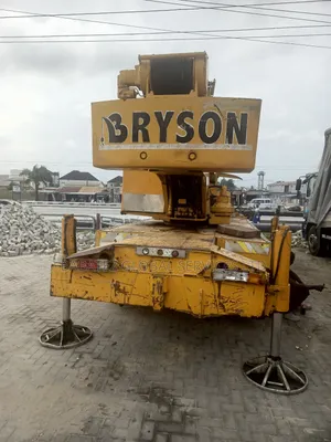 30 Tons Motor Crain