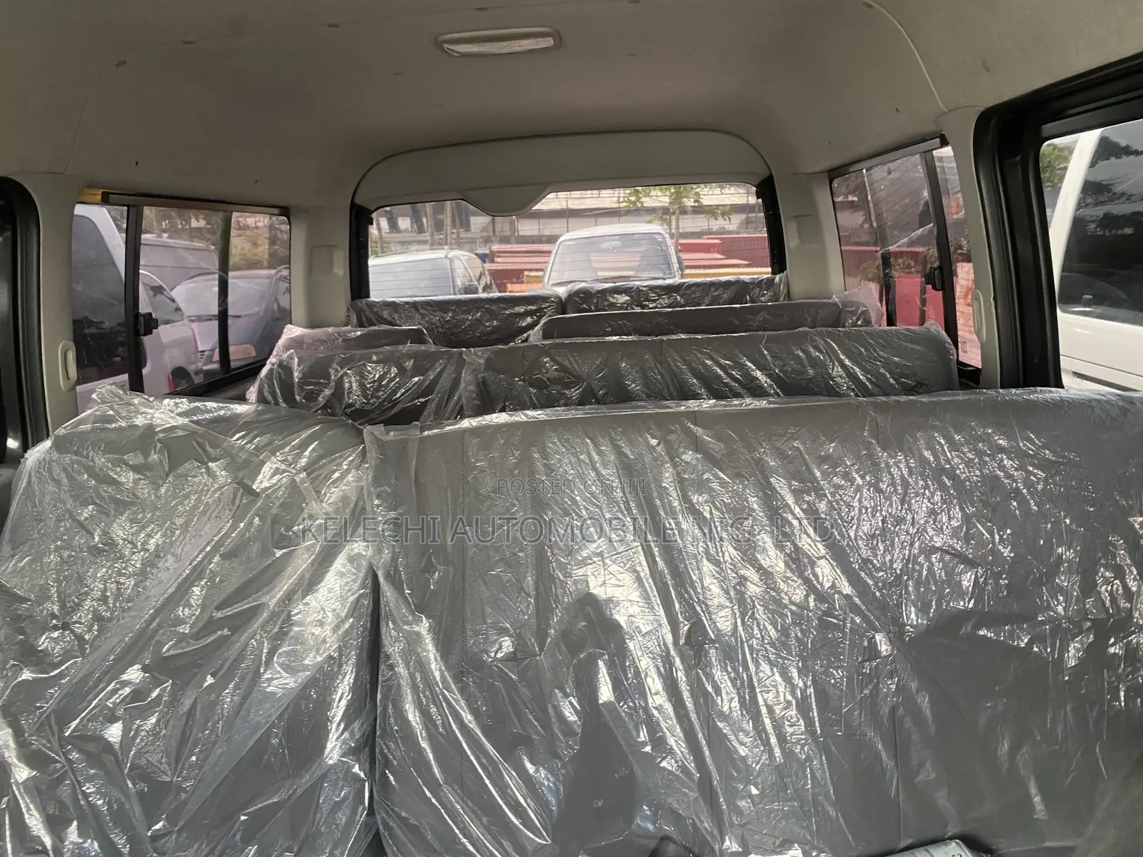 Toyota HiAce 2010 Black