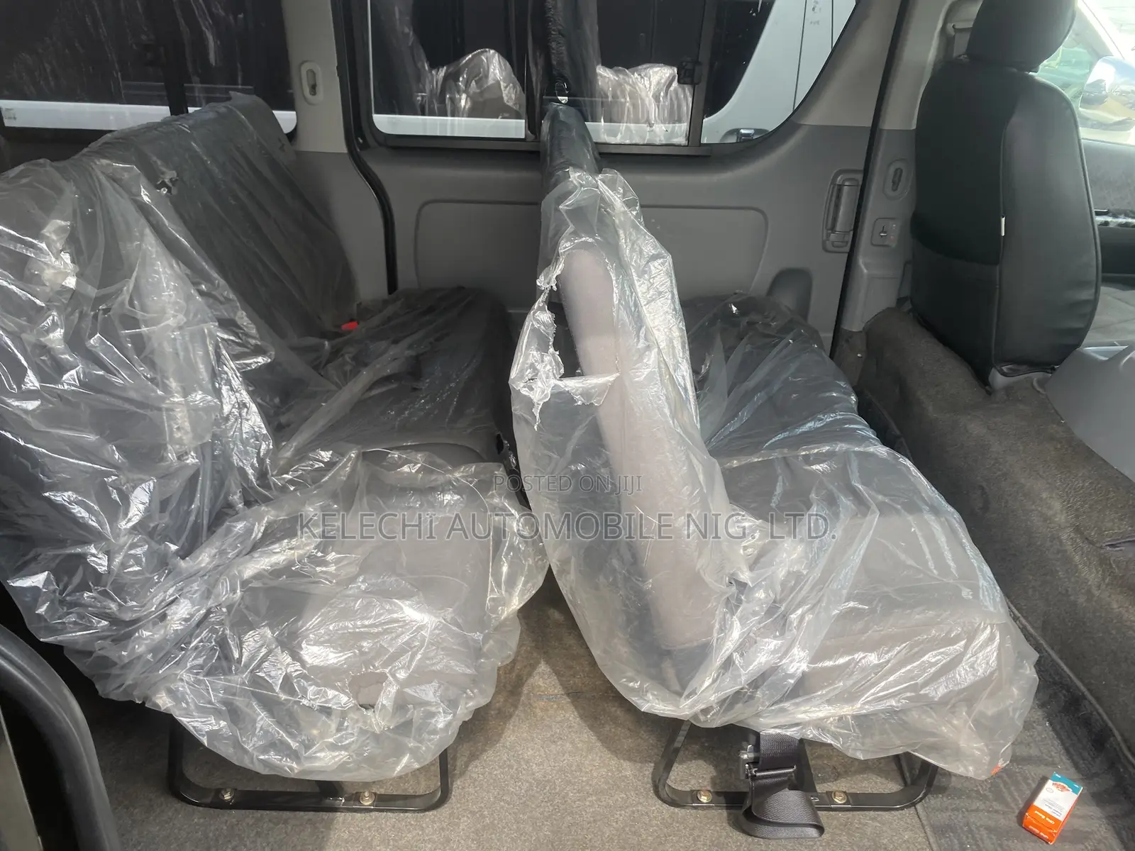 Toyota HiAce 2010 Black