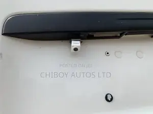 Toyota Regius 2012 White