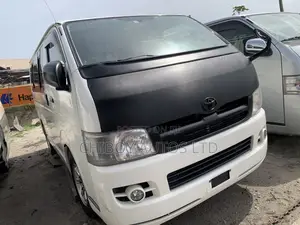 Toyota Regius 2012 White