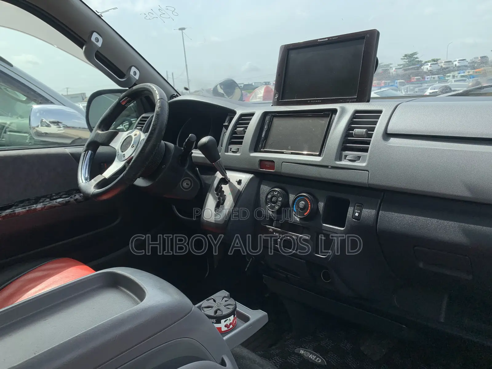Toyota Regius 2012 White