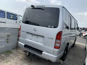 Toyota Regius 2013 Grey