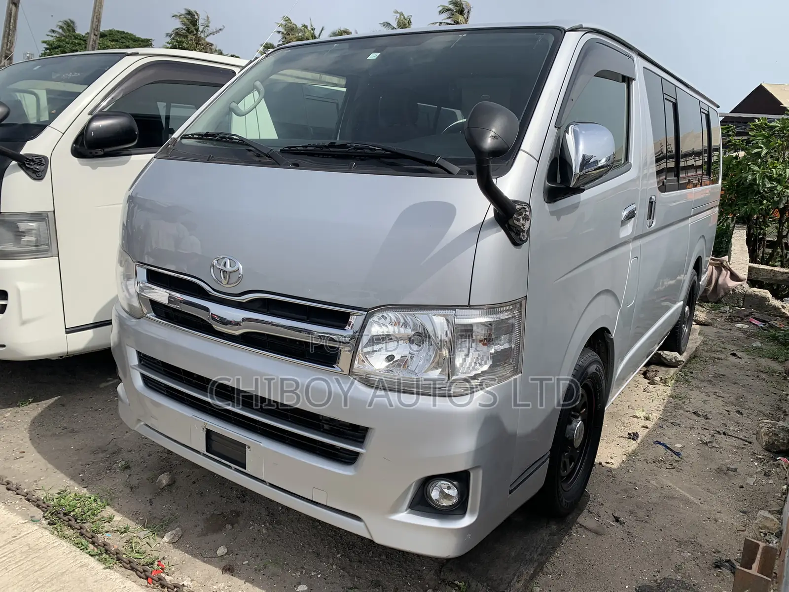 Toyota Regius 2013 Grey