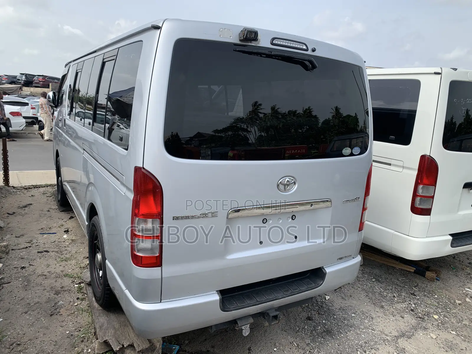 Toyota Regius 2013 Grey