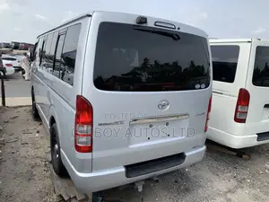 Toyota Regius 2013 Grey