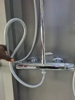 Vado Standing Chrome Shower