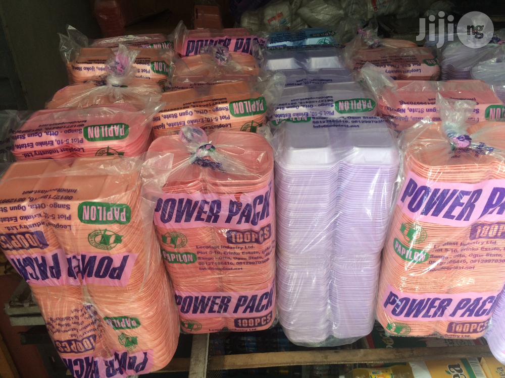 Universal Disposable Plates Medium Size Different Co