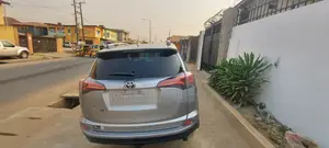 Toyota RAV4 LE AWD (2.5L 4cyl 6A) 2016 Silver