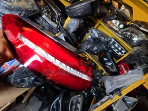 Gle Coupe Amg Left Back Light