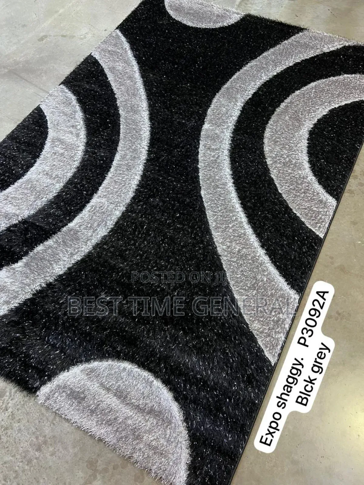 Classic Colorful Center Rug