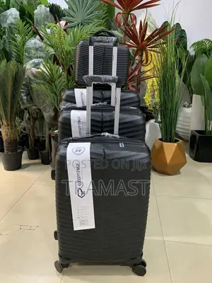 4 Set Travelling Luggage