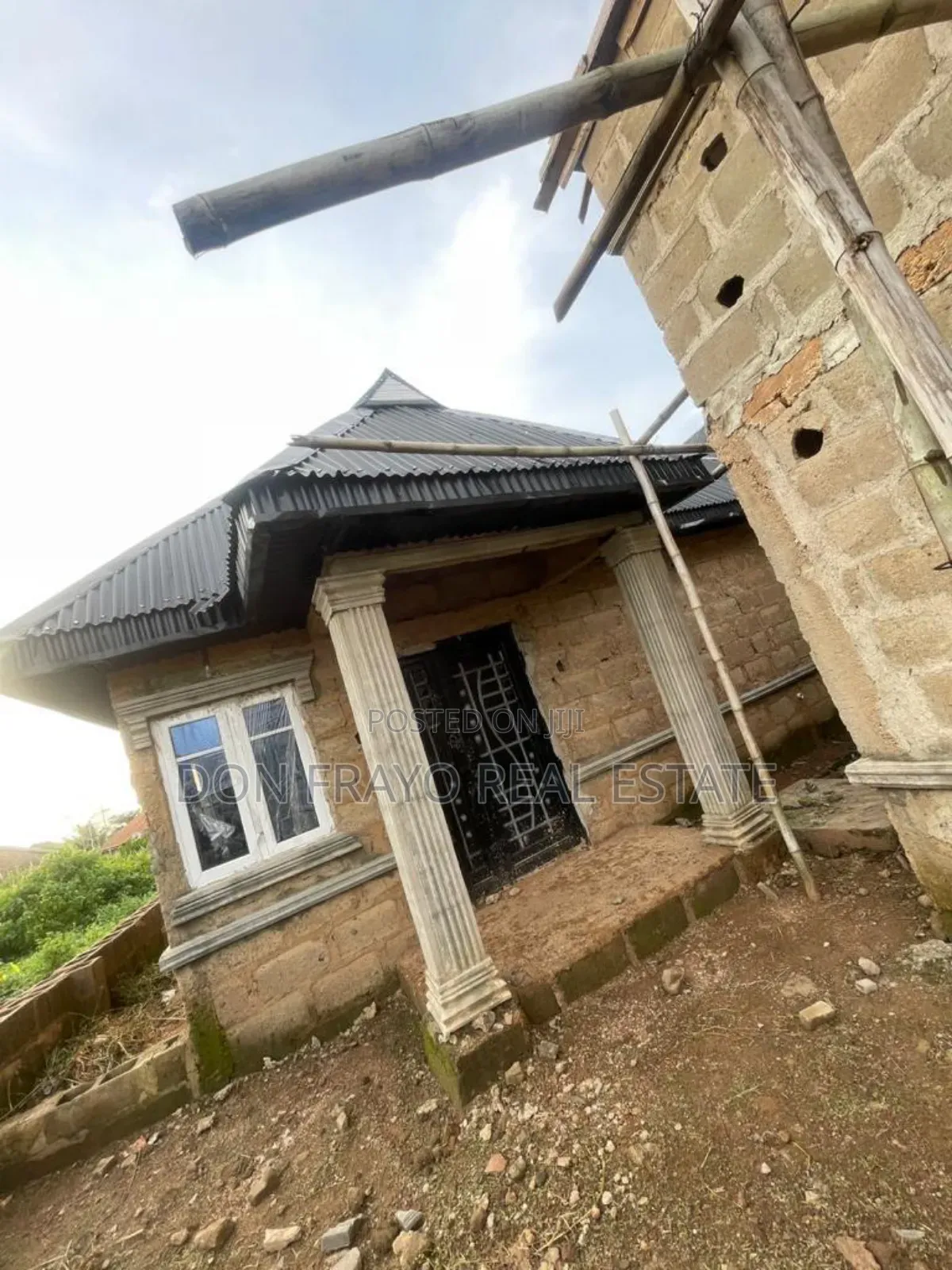 4 Flat Uncompleted Apartment At Aroro Yerokun Ojoo For Sale