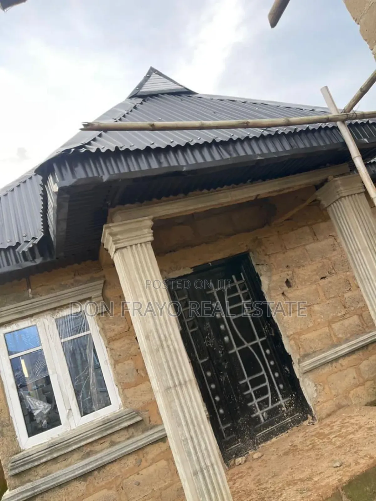 4 Flat Uncompleted Apartment At Aroro Yerokun Ojoo For Sale