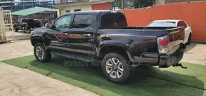 Toyota Tacoma Limited 2017 Black