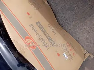 Bonnet Toyota Corolla 2010