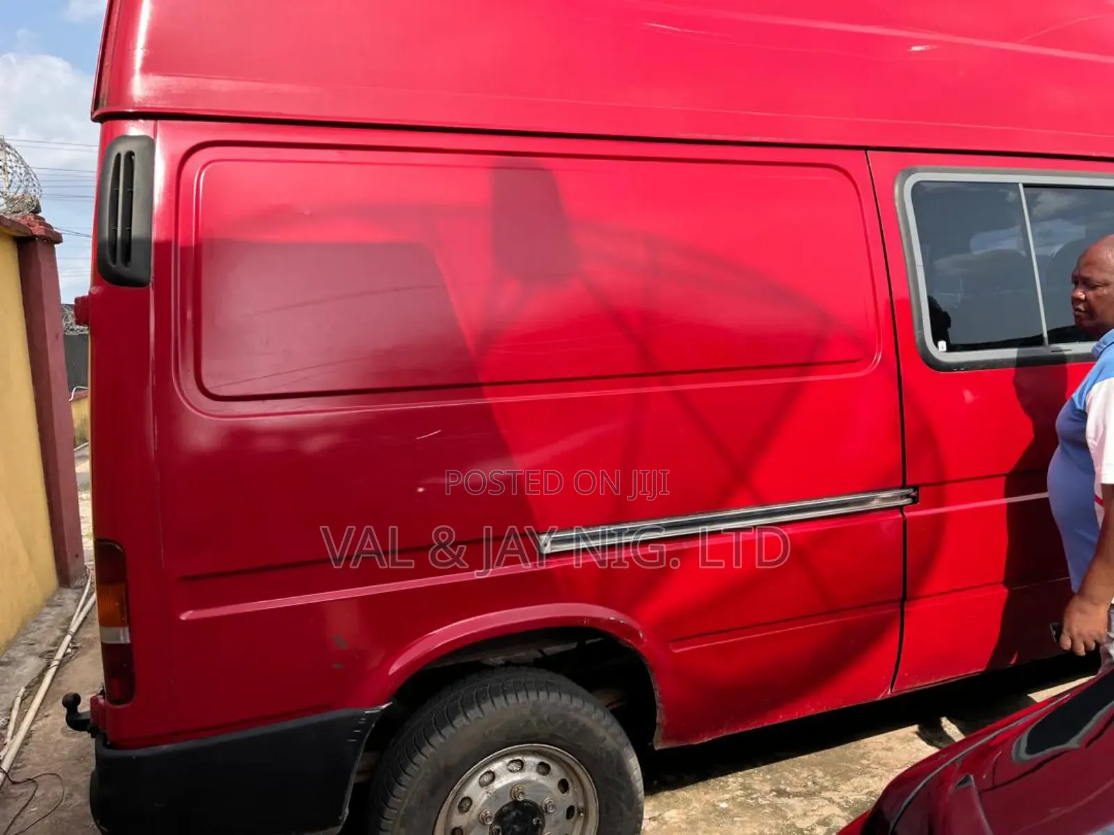 Ford Transit 2004 Red