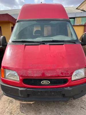 Ford Transit 2004 Red