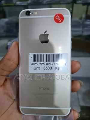 Photo - Apple iPhone 6 16 GB Gold