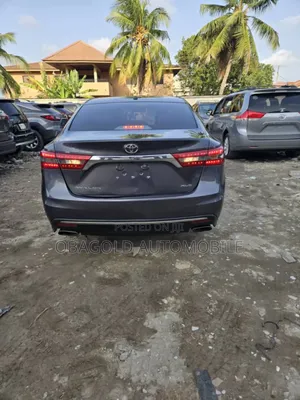 Toyota Avalon XLE FWDSedan (3.6L 6cyl 6A) 2016 Gray