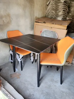 Marble Dining Table With 4 Chairs.