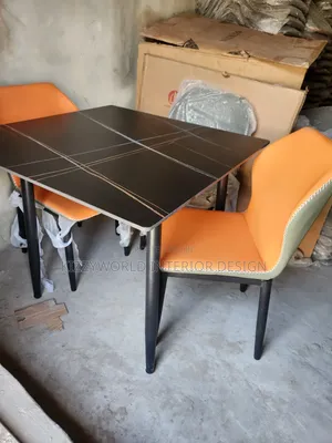 Marble Dining Table With 4 Chairs.