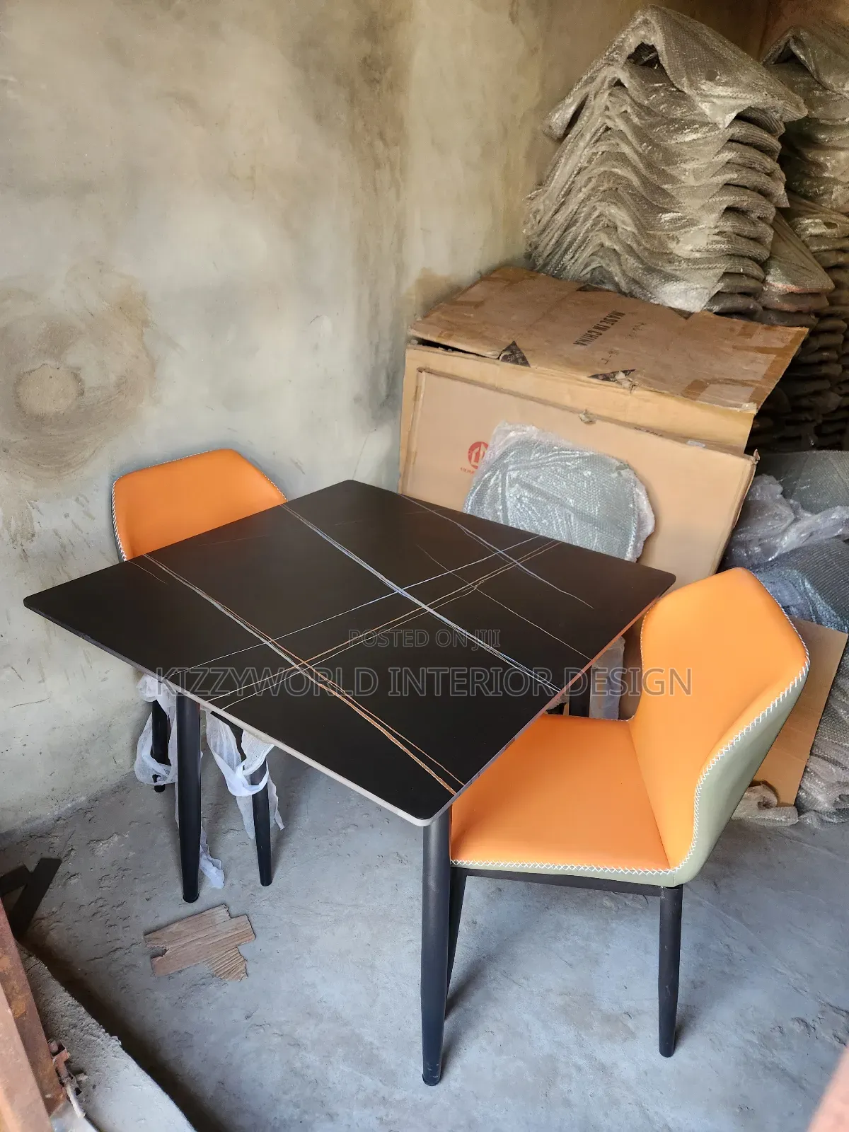 Marble Dining Table With 4 Chairs.