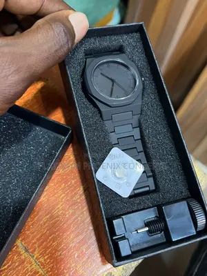 Valenzo Wristwatch (Fully Boxed)