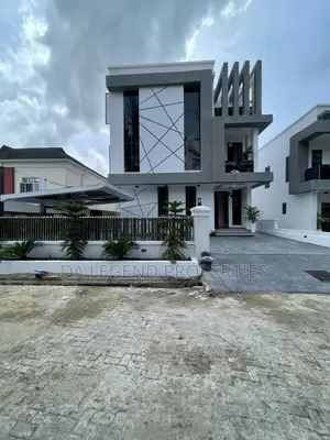 5bdrm Duplex in Ikota for sale