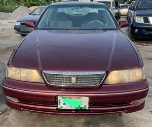 Toyota Mark II Qualis 2.5 AWD 2000 Brown