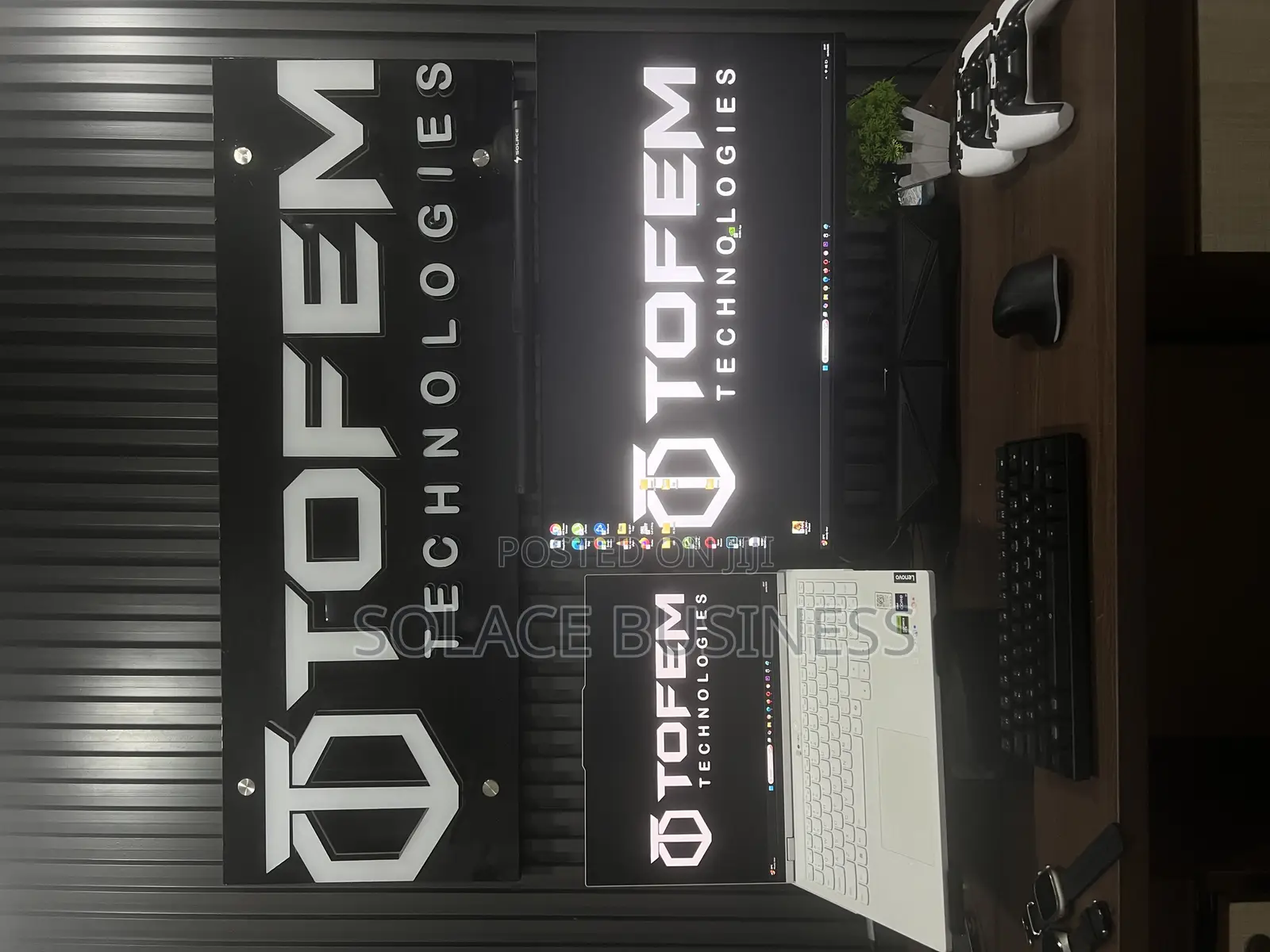 Monitor And Laptop Mount