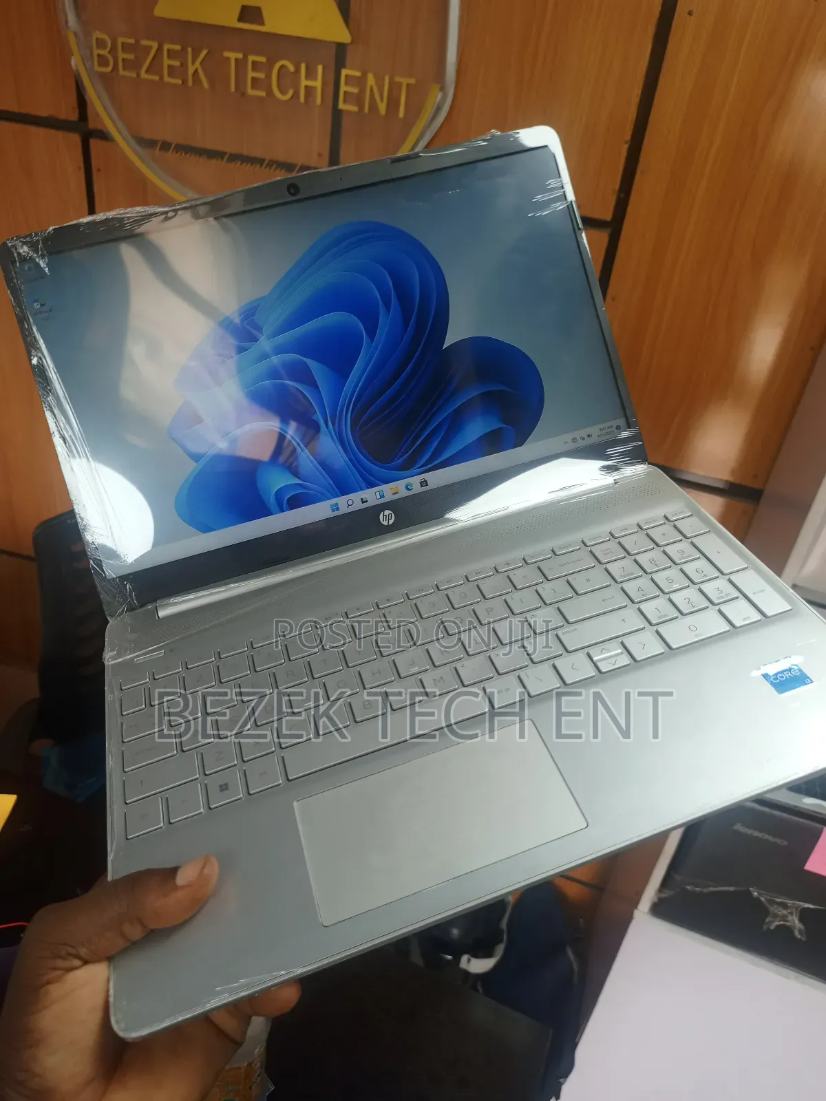 New Laptop HP 15S 8GB Intel Core I3 SSD 128GB