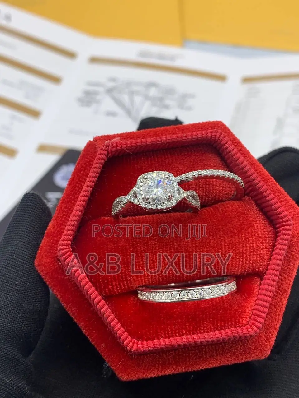 VVS Moissanite Diamond Ring