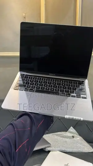 Laptop Apple MacBook Pro 2020 M1 8GB Apple M1 SSD 512GB