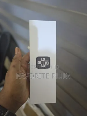 Photo - Brand New Iwatch Series Se 2 Second Generation