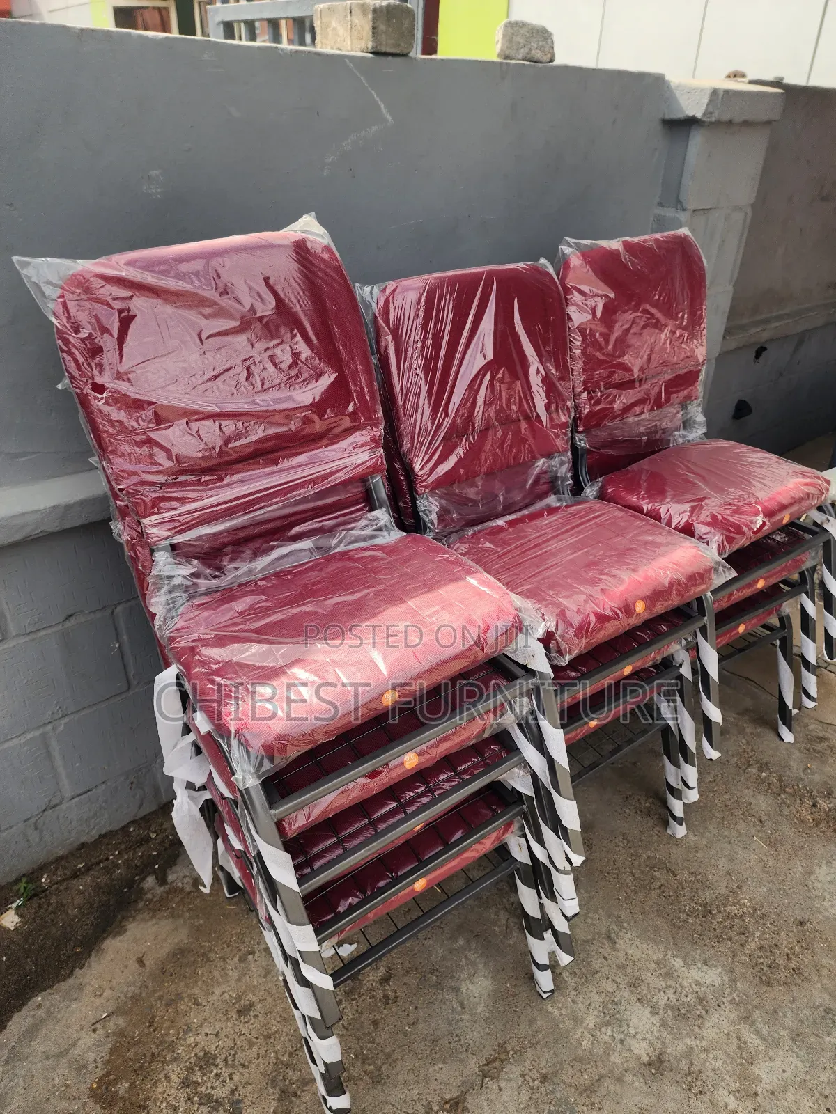 Quality Single Chairs Used in Occasions.