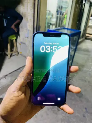 Apple iPhone 12 64 GB Blue