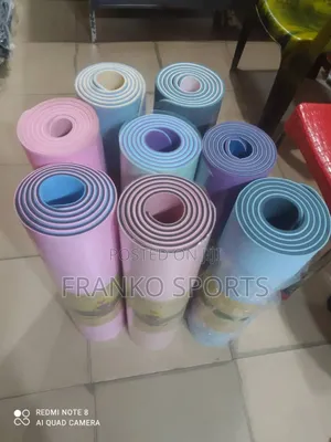 Face 2 Yoga Mat