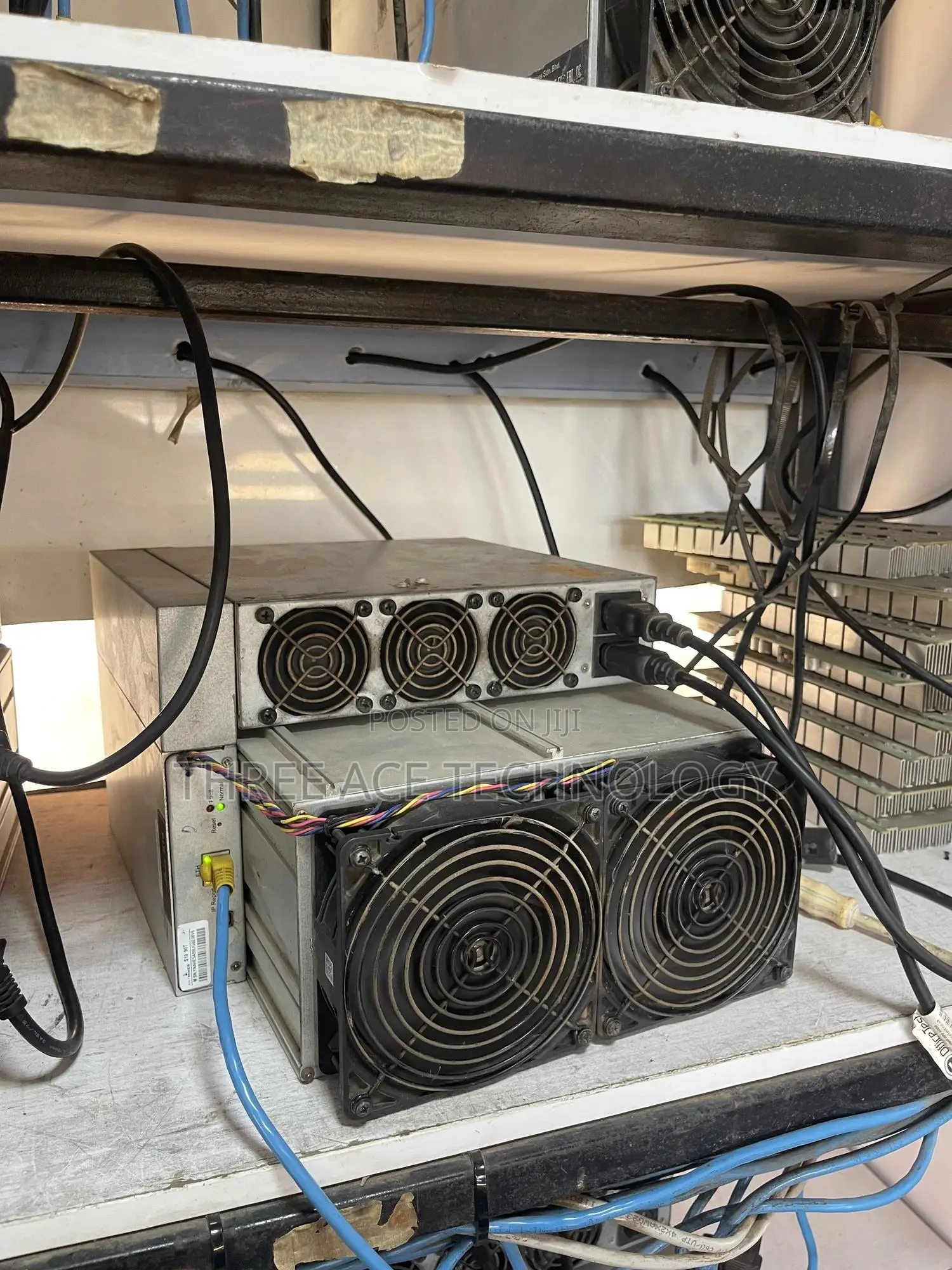 Bitmain Antminer S19