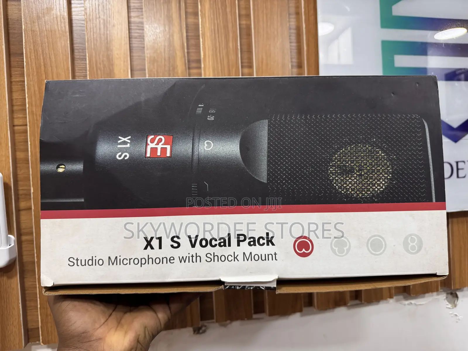Se X1s Studio Condenser Microphone