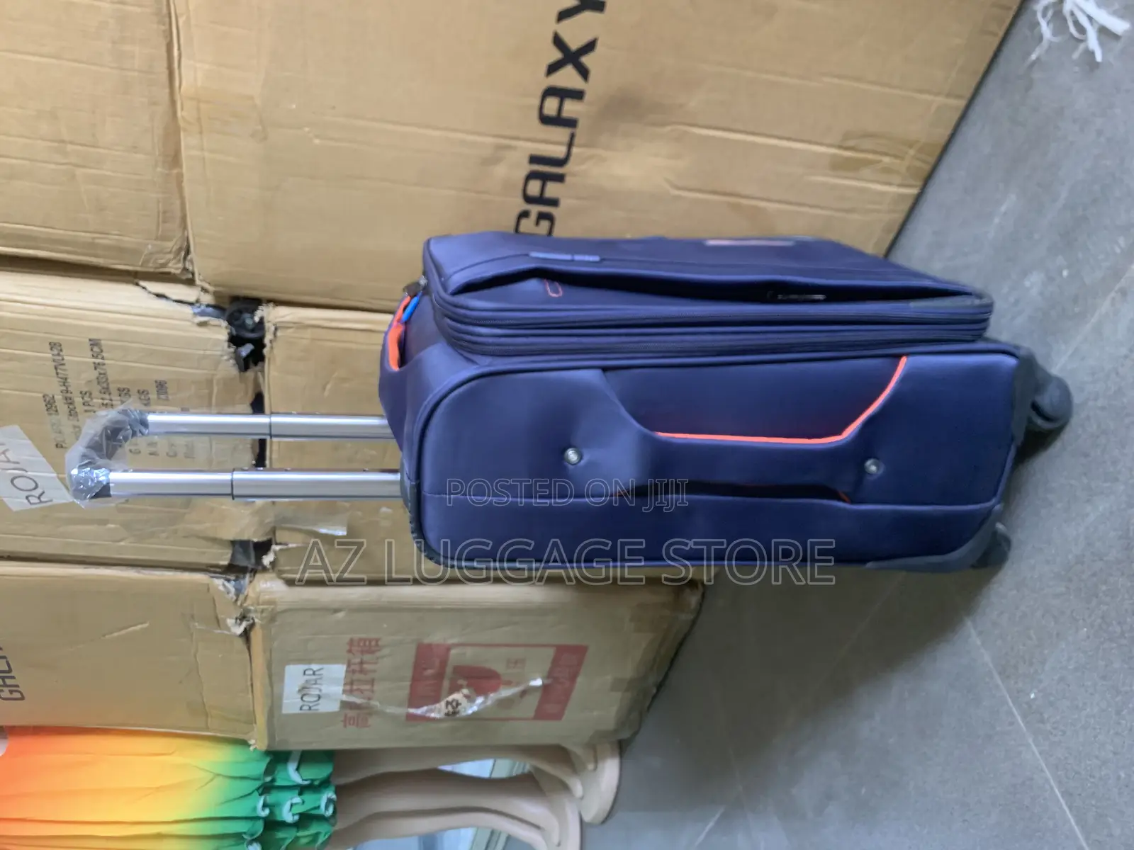 Single Hand Luggage Box