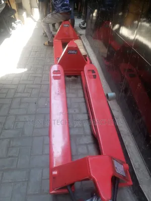Pallet Truck 2.5 Ton / 2500 Ton