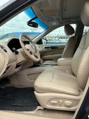 Nissan Pathfinder SL 4dr SUV 4WD (3.5L 6cyl CVT) 2015 Gray