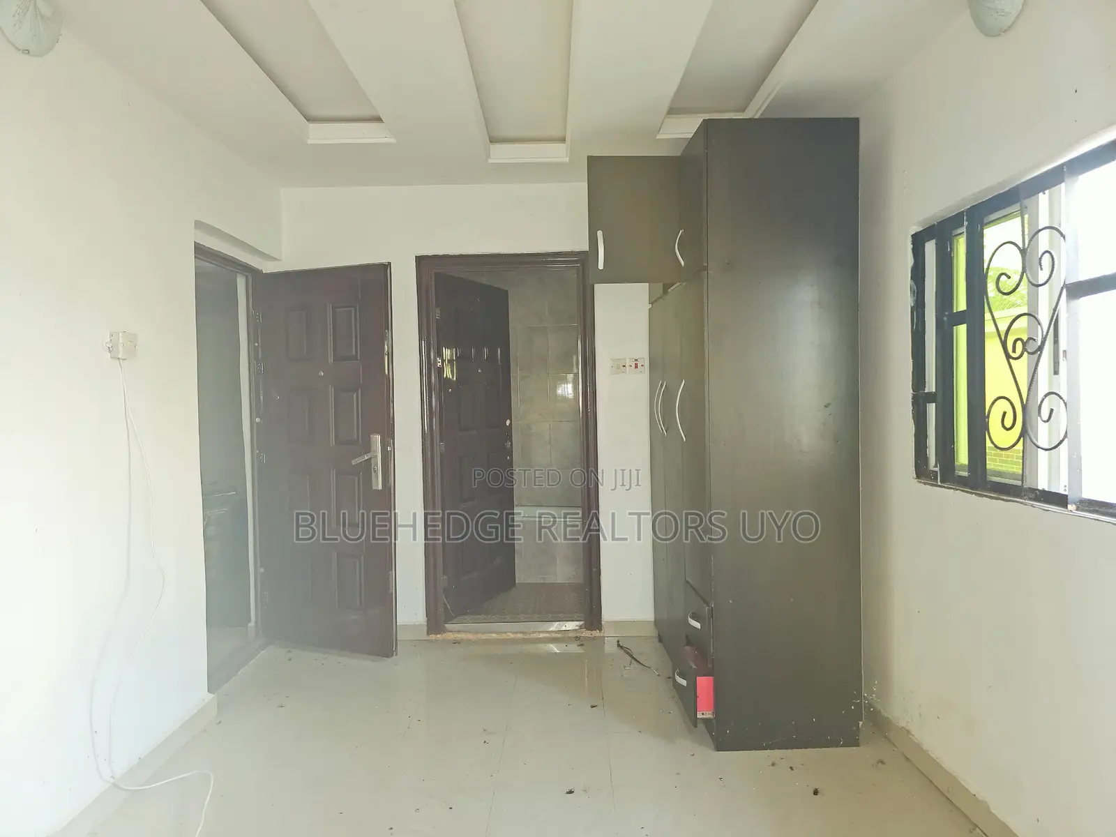 5bdrm Block of Flats in Osongama Estate, Uyo for sale