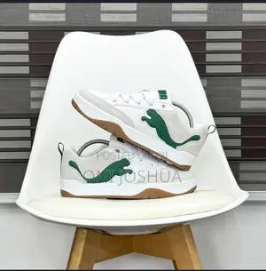 Puma Sneakers