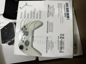 Riot PWR iPhone and iPad Game Controller